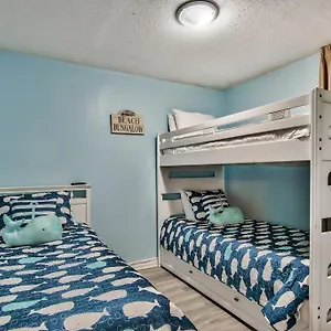 Pelican Resort-walkout Unit-on The Destin