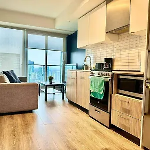 https://cozy-condo-near-eatoncentre-mall.niagara-fallshotels.com